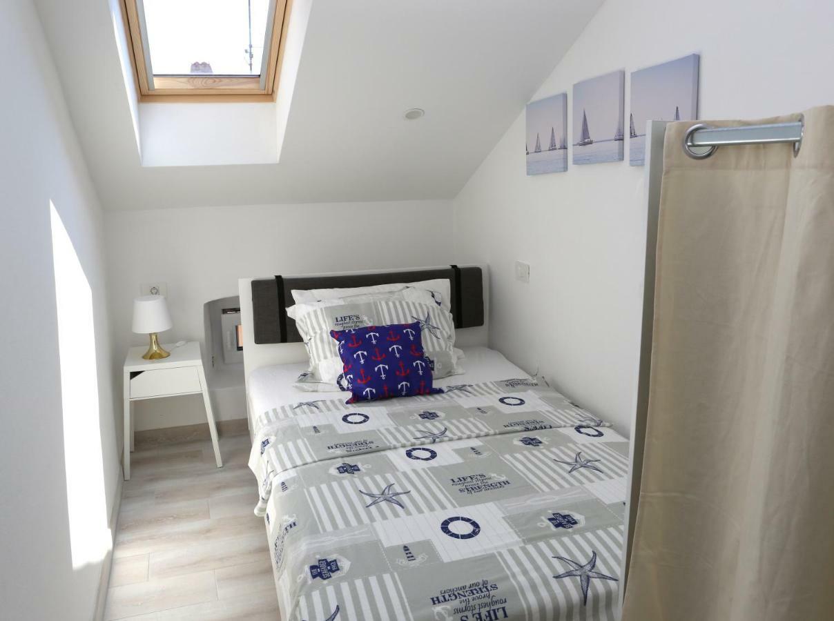 Sweet Suite With Free Private Parking PUY Eksteriør bilde